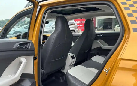 Volkswagen T-Cross I, 2022 год, 1 400 000 рублей, 7 фотография