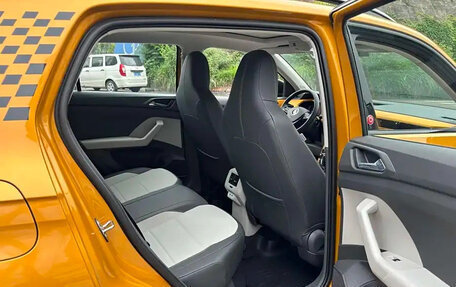 Volkswagen T-Cross I, 2022 год, 1 400 000 рублей, 10 фотография