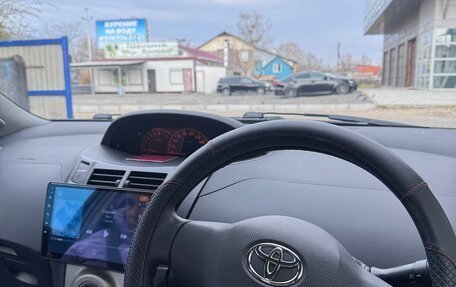 Toyota Vitz, 2009 год, 635 000 рублей, 3 фотография
