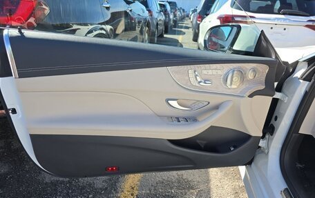Mercedes-Benz E-Класс, 2021 год, 4 850 000 рублей, 14 фотография