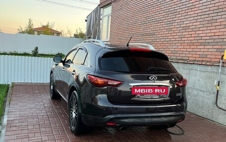 Infiniti FX II, 2010 год, 1 699 000 рублей, 10 фотография
