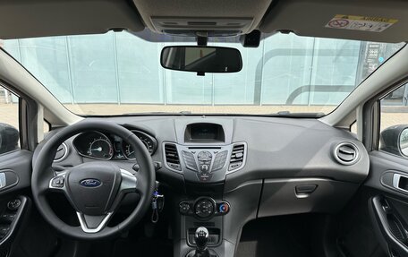 Ford Fiesta, 2017 год, 800 000 рублей, 12 фотография