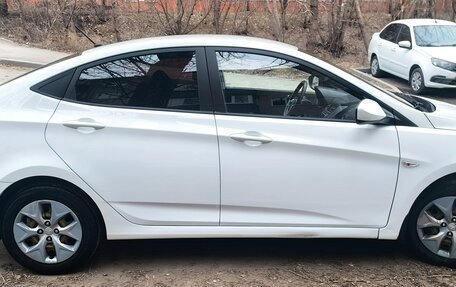 Hyundai Solaris II рестайлинг, 2016 год, 960 000 рублей, 12 фотография