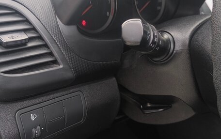 Hyundai Solaris II рестайлинг, 2016 год, 960 000 рублей, 22 фотография