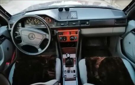 Mercedes-Benz E-Класс, 1994 год, 400 000 рублей, 9 фотография