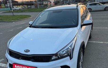 KIA Rio IV, 2021 год, 1 580 000 рублей, 2 фотография