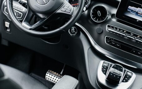 Mercedes-Benz V-Класс, 2019 год, 6 800 000 рублей, 1 фотография