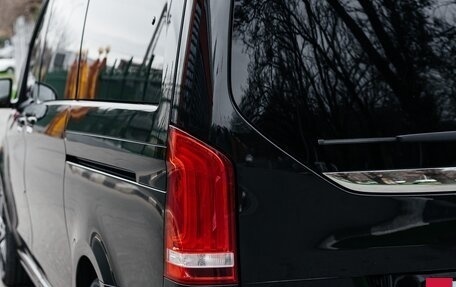 Mercedes-Benz V-Класс, 2019 год, 6 800 000 рублей, 9 фотография