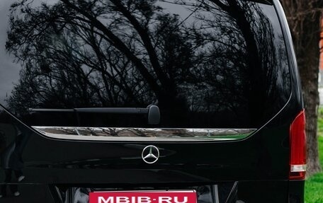 Mercedes-Benz V-Класс, 2019 год, 6 800 000 рублей, 10 фотография
