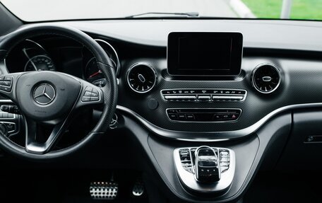 Mercedes-Benz V-Класс, 2019 год, 6 800 000 рублей, 14 фотография