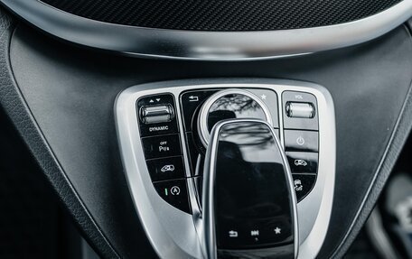 Mercedes-Benz V-Класс, 2019 год, 6 800 000 рублей, 30 фотография