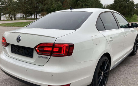Volkswagen Jetta VI, 2013 год, 900 000 рублей, 4 фотография