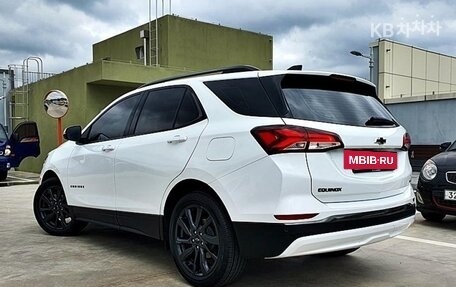 Chevrolet Equinox III, 2022 год, 1 890 275 рублей, 2 фотография