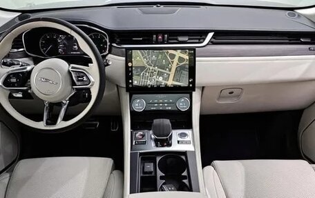 Jaguar F-Pace, 2023 год, 4 956 000 рублей, 5 фотография