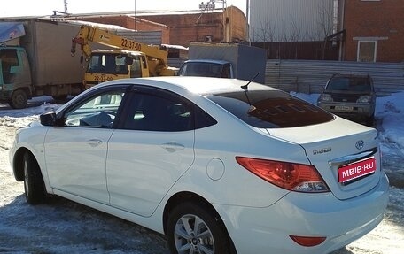 Hyundai Solaris II рестайлинг, 2012 год, 950 000 рублей, 1 фотография