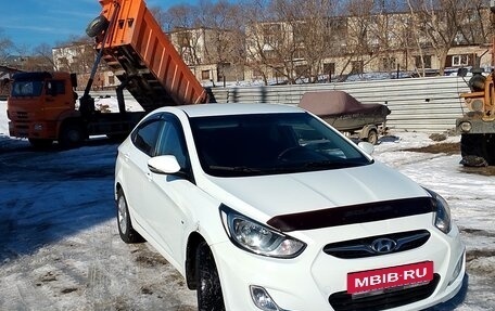 Hyundai Solaris II рестайлинг, 2012 год, 950 000 рублей, 4 фотография