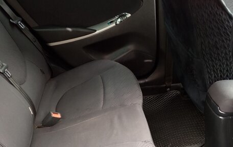 Hyundai Solaris II рестайлинг, 2012 год, 950 000 рублей, 11 фотография