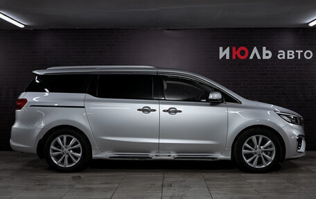 KIA Carnival III, 2019 год, 3 275 000 рублей, 8 фотография