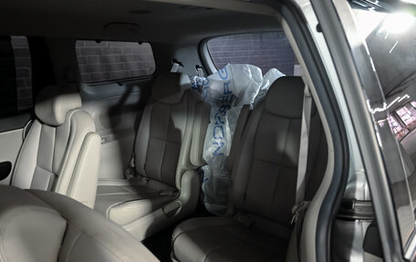 KIA Carnival III, 2019 год, 3 275 000 рублей, 27 фотография