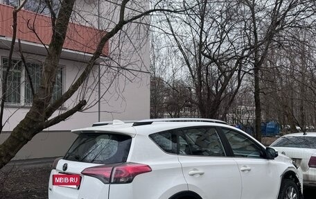 Toyota RAV4, 2016 год, 2 200 000 рублей, 2 фотография