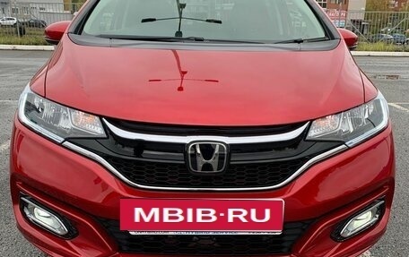 Honda Fit III, 2018 год, 1 500 000 рублей, 4 фотография