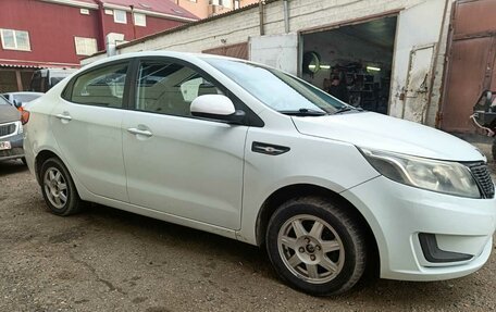 KIA Rio III рестайлинг, 2013 год, 525 008 рублей, 2 фотография