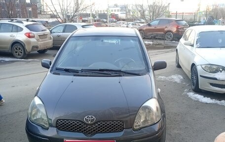 Toyota Yaris I рестайлинг, 2005 год, 350 000 рублей, 1 фотография
