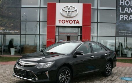 Toyota Camry, 2018 год, 2 420 000 рублей, 1 фотография