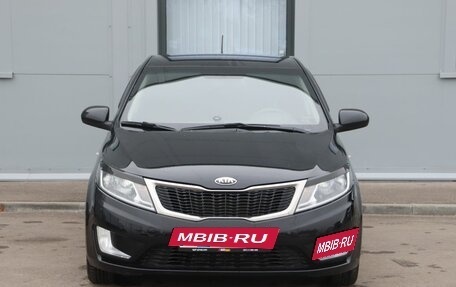 KIA Rio III рестайлинг, 2013 год, 697 000 рублей, 2 фотография