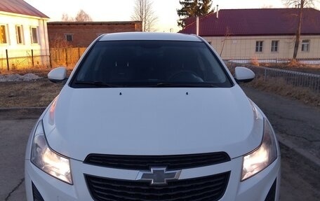 Chevrolet Cruze II, 2013 год, 835 000 рублей, 2 фотография