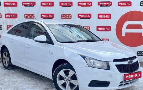 Chevrolet Cruze II, 2010 год, 579 900 рублей, 3 фотография