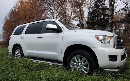 Toyota Sequoia II рестайлинг, 2011 год, 3 800 000 рублей, 3 фотография
