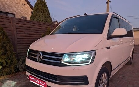 Volkswagen Caravelle T6 рестайлинг, 2018 год, 4 650 000 рублей, 6 фотография