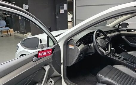 Volkswagen Passat B8 рестайлинг, 2022 год, 2 335 000 рублей, 6 фотография