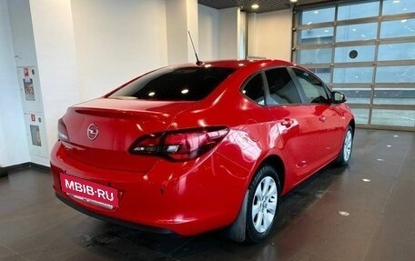Opel Astra J, 2013 год, 995 000 рублей, 3 фотография