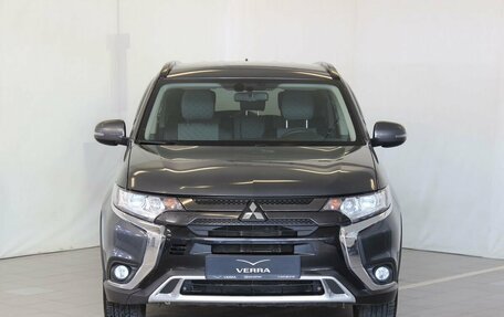 Mitsubishi Outlander III рестайлинг 3, 2021 год, 2 190 000 рублей, 2 фотография