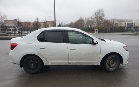 Renault Logan II, 2018 год, 499 000 рублей, 4 фотография