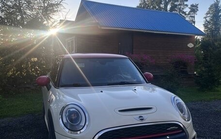 MINI Hatch, 2017 год, 2 550 000 рублей, 3 фотография