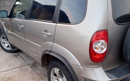 Chevrolet Niva I рестайлинг, 2012 год, 530 000 рублей, 3 фотография