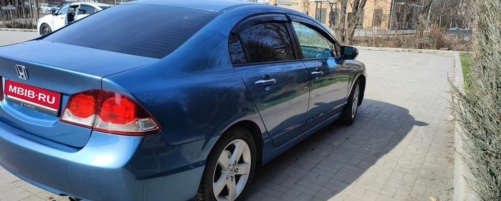 Honda Civic VIII рестайлинг, 2009 год, 838 000 рублей, 4 фотография