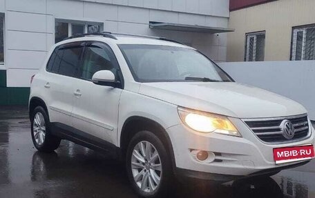 Volkswagen Tiguan I, 2011 год, 1 040 000 рублей, 1 фотография