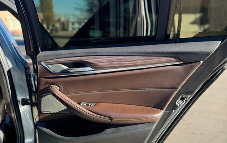 BMW 5 серия, 2018 год, 4 000 000 рублей, 34 фотография