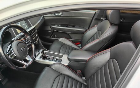 KIA Optima IV, 2020 год, 2 300 000 рублей, 17 фотография