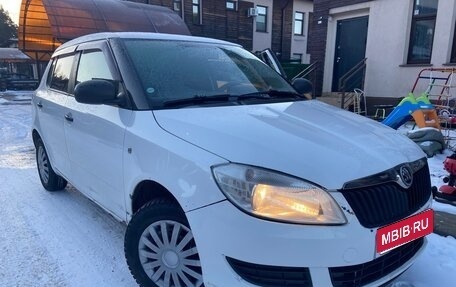 Skoda Fabia II, 2013 год, 415 000 рублей, 1 фотография