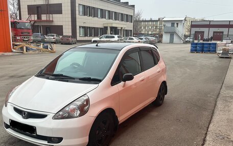 Honda Fit III, 2003 год, 560 000 рублей, 2 фотография