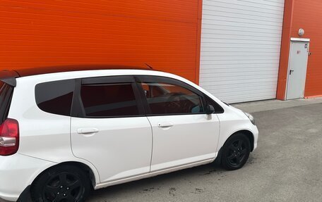 Honda Fit III, 2003 год, 560 000 рублей, 8 фотография