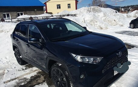 Toyota RAV4, 2019 год, 3 100 000 рублей, 8 фотография