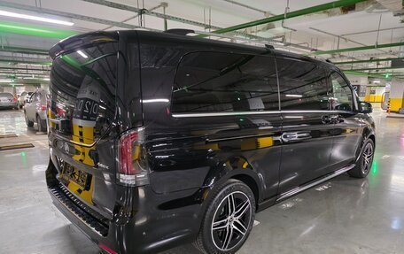 Mercedes-Benz V-Класс, 2024 год, 15 980 000 рублей, 3 фотография