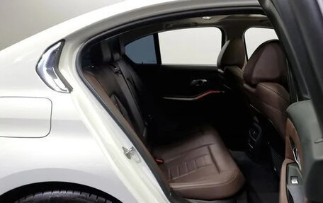 BMW 3 серия, 2021 год, 3 995 000 рублей, 9 фотография