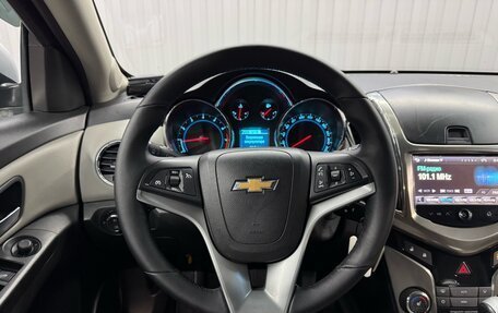 Chevrolet Cruze II, 2013 год, 927 000 рублей, 10 фотография